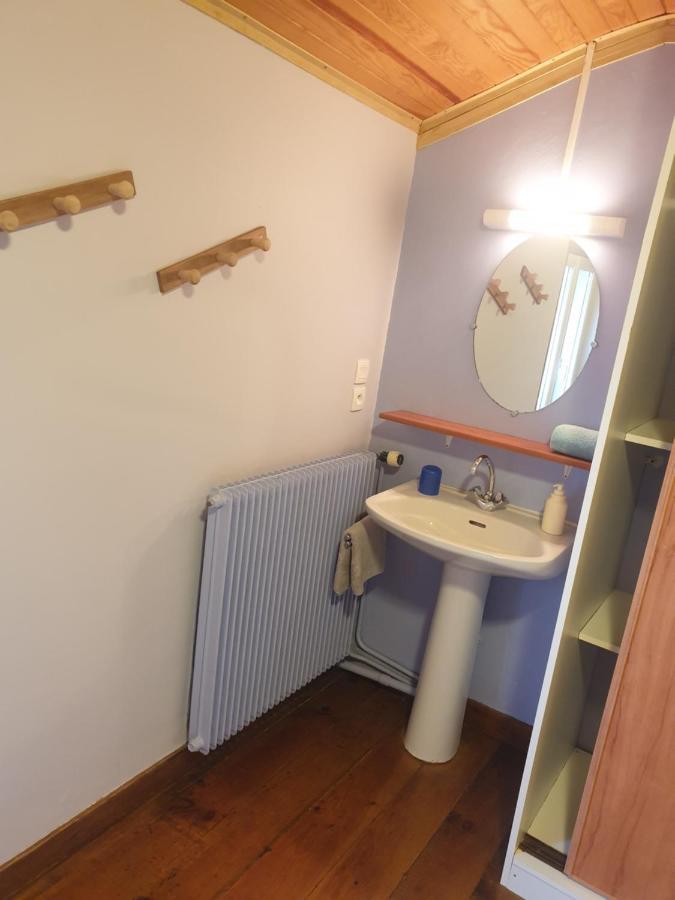 Chambres D'Hotes Kerioret Izella Kerlaz Exterior foto