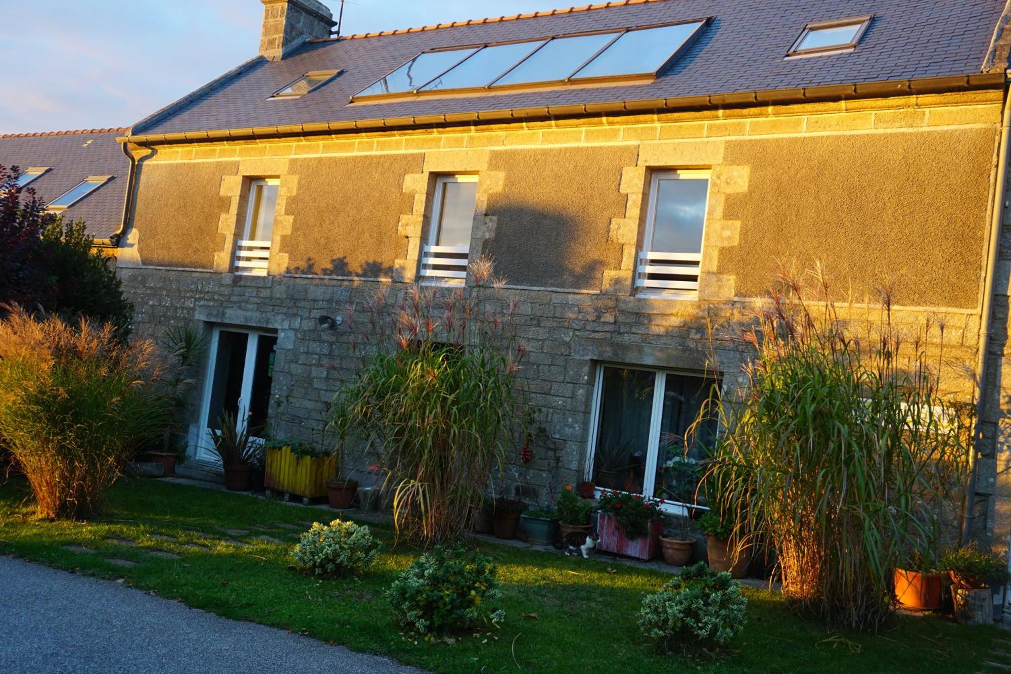 Chambres D'Hotes Kerioret Izella Kerlaz Exterior foto